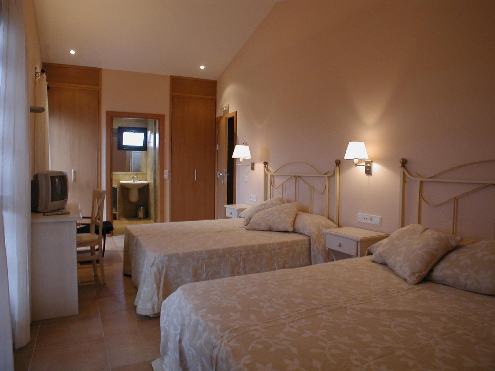 Hotel Era Conte Bierge Room photo